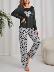 Leopard Heart Print Tee & Pants PJ Set / Pajama Set, Fall Winter Clothes Cozy And Elegant Details - Multicolor - View 6