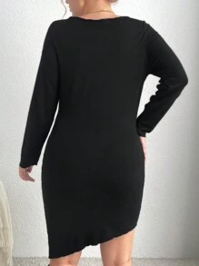 SHEIN Essnce 大碼接縫細節緊身洋裝 - 黑色 - 查看 2