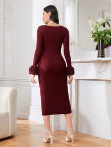Modelyn Vestido suéter de color rojo burdeos sin cinturón con puños de felpa - Burdeos - Ver 2