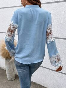 SHEIN Frenchy Ren tương phản Viền Ruffle Nút Lên Áo sơ mi - Màu xanh lam - Xem 3