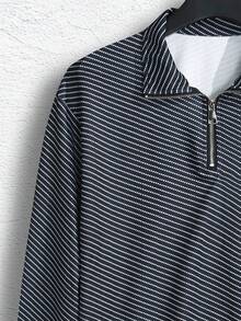 Manfinity Homme 男士條紋印花1/4拉鍊T恤和褲子 - 彩色 - 查看 5