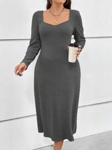 SHEIN Essnce 大碼雞心領口條紋針織洋裝 - 灰色 - 查看 3