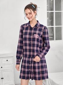 SHEIN EZwear Vestido smock con estampado de cuadros y letra bajo fruncido