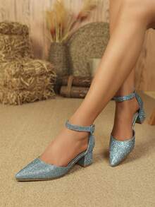 女性時尚高跟鞋