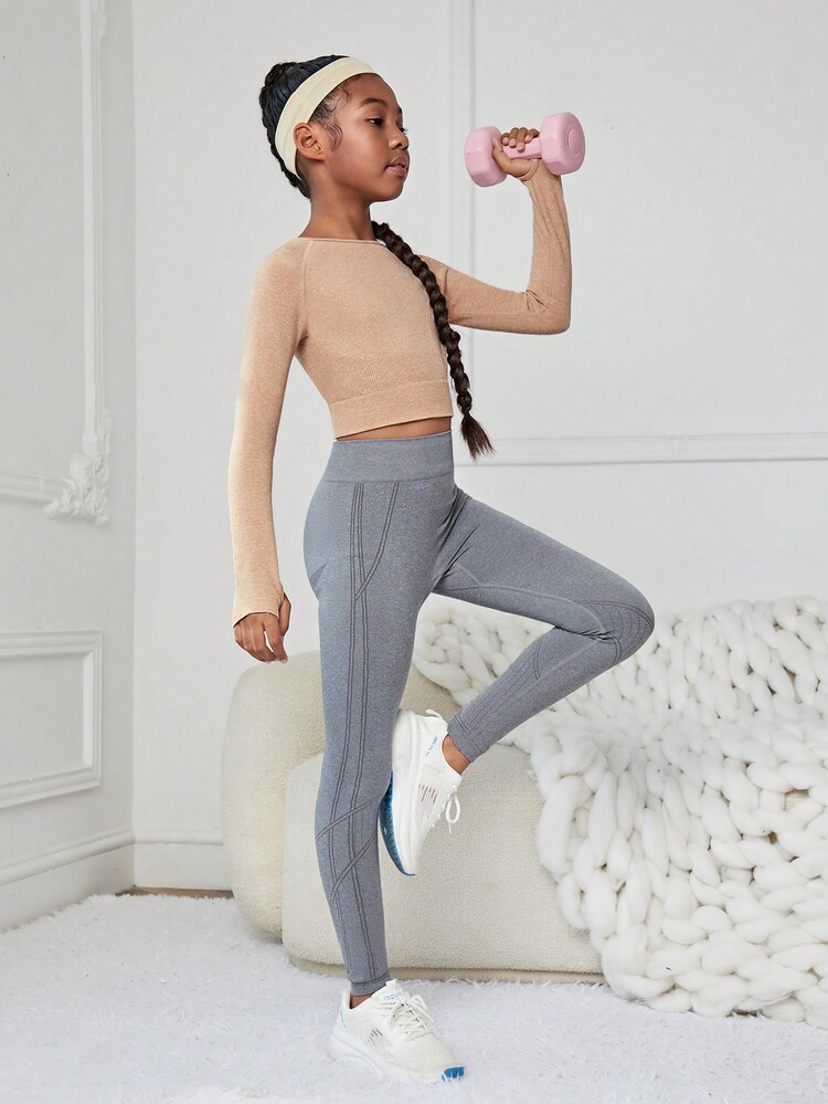 SHEIN Tween Girl Solid Crop Sports Tee With Thumb Hole - Coffee Brown - View 4