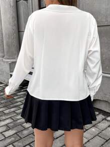 Flirla Plus Blouse Unicolore À Bouton Col En V