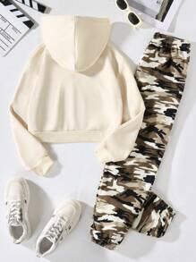 SHEIN Teen Girl Letter Graphic Hoodie & Camo Print Sweatpants - Multicolor - View 2