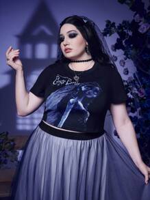 Corpse Bride | ROMWE Plus Figure & Letter Graphic Crop Tee - Black - View 1
