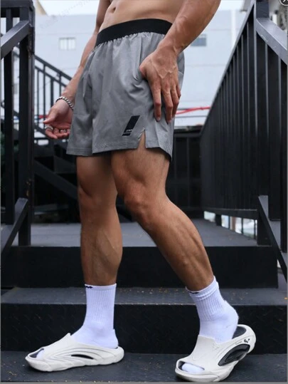 Manfinity Sport Corelite 男友风男士字母图案运动短裤，灰色短裤健身短裤慢跑短裤