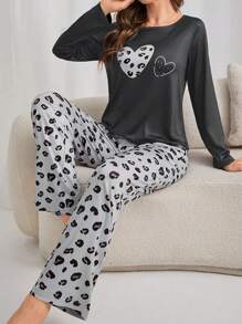 Leopard Heart Print Tee & Pants PJ Set / Pajama Set, Fall Winter Clothes Cozy And Elegant Details - Multicolor - View 4