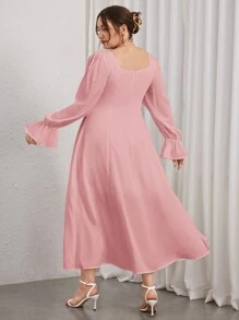 SHEIN Privé 大碼雞心領口喇叭袖洋裝 - 粉色 - 查看 2