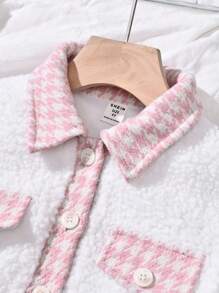 SHEIN Cô Gái Trẻ In kẻ sọc Viền tương phản Chi tiết về Flap Áo Teddy Jackets - Màu be - Xem 5