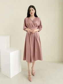 DAZY 女士v領燈籠袖高腰摺褶連衣裙 - 粉色 - 查看 5