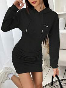 SHEIN EZwear 字母補丁細節抽繩連帽緊身衛衣洋裝 - 黑色 - 查看 4