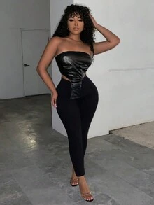 Slaydiva Áo ống bằng da PU với đường viền không đối xứng - màu đen - Xem 4