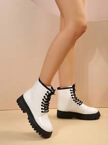 新品到貨時尚靴子 - 白色 - 查看 2