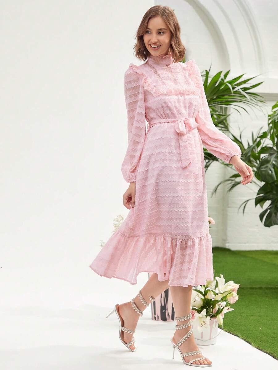Enchnt 水溶蕾絲拼接刺繡荷葉邊洋裝 - 淺粉色 - 查看 1