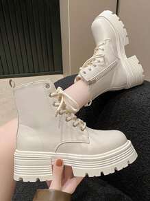 Mulheres Botas De Moda , Caloroso E Ankle Boots E Botas Curtas Para Mulheres , Tamanho Grande ; Sola Grossa , Afivelado Motocicleta Botas , Novo Estilo Coreano Couro Do Plutônio Superfície Mulheres Botas , Confortável Sola Macia Bezerro Médio Mulheres Botas