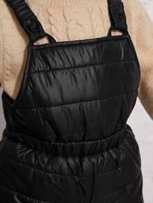 SHEIN 男小童1入組素色衍縫背帶連身褲 - 黑色 - 查看 6