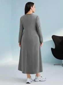 Mulvari Plus Robe Découpé À Liseré Contrastant
