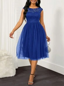 SHEIN Lady Contrast Lace Mesh Overlay Dress, Semi Formal Dress - Royal Blue - View 4