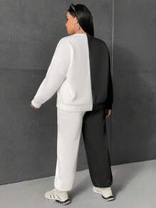 SHEIN EZwear 大碼雙色蝴蝶圖案落肩袖連帽衫和運動褲 - 黑與白 - 查看 2