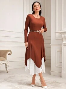 Modelyn 雙色百褶不對稱下擺洋裝不附腰帶 - 彩色 - 查看 4