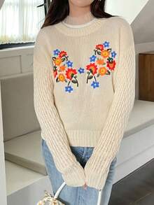 SHEIN Unity 花卉刺繡落肩袖套頭毛衣 - 杏色 - 查看 4