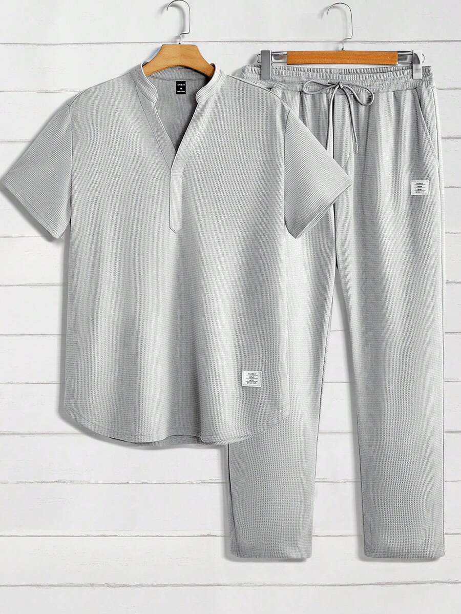 Manfinity VCAY Loose Letter Patched Detail Tee & Drawstring Waist Sweatpants Set For Men - Grey - View 1