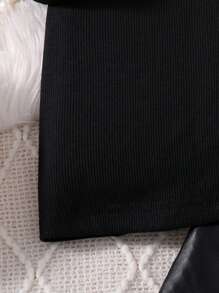 SHEIN Tween Girl Tricou solid și pantaloni din piele PU fără centură