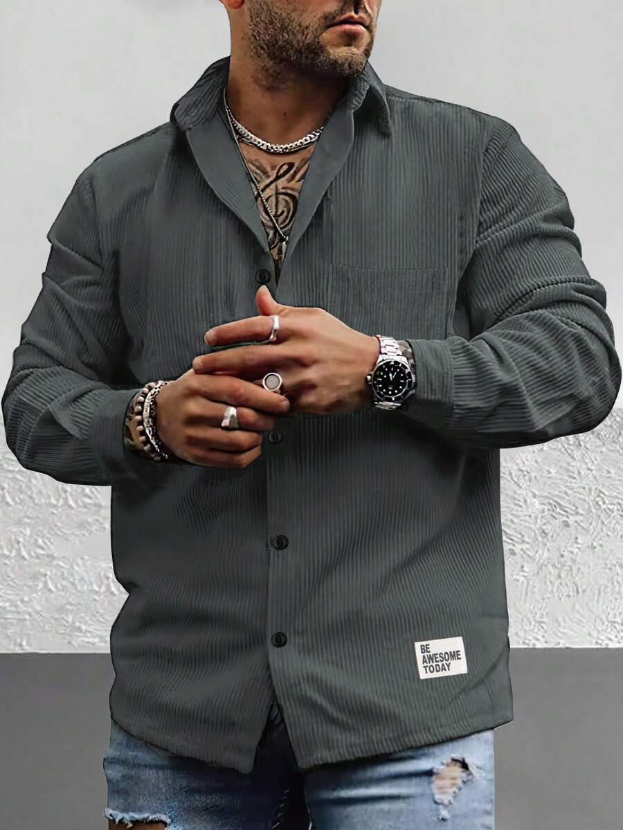 Manfinity Homme 男士寬鬆字母拼接口袋前掀衫 - 灰色 - 查看 1