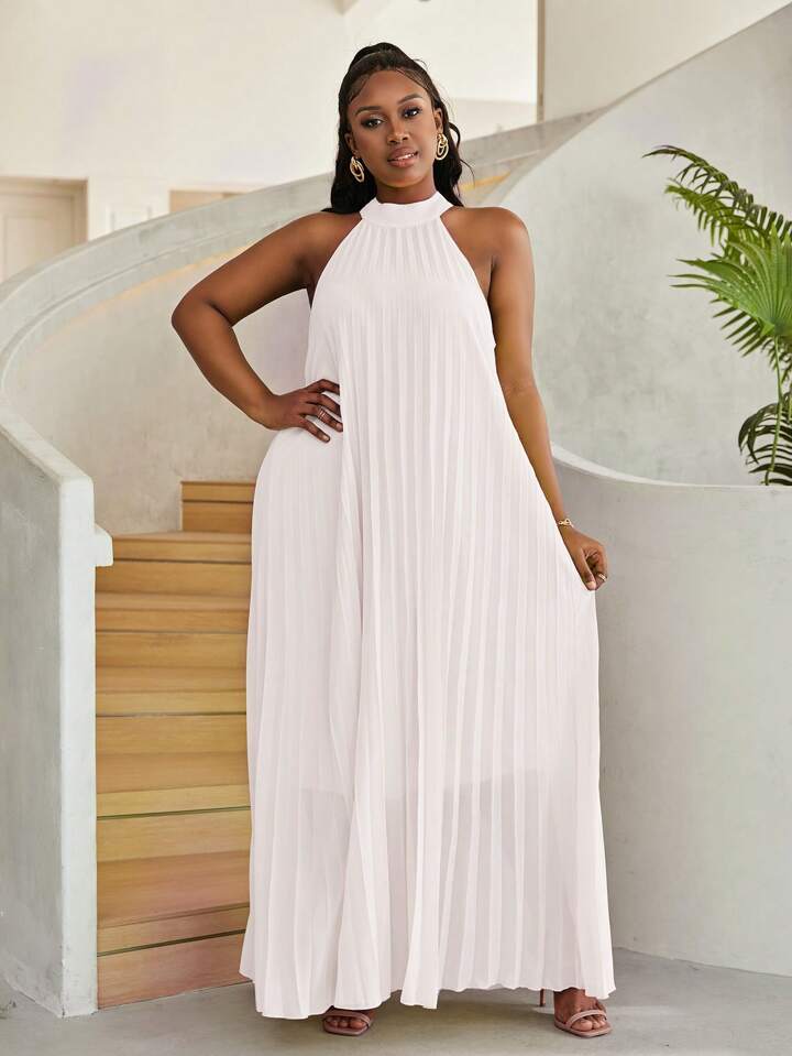 Astrid Plus Solid Pleated Halter Neck Dress SHEIN