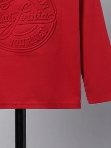 SHEIN Chàng trai trẻ Thư dập nổi Áo thun - Màu Đỏ Sâu - Xem 3