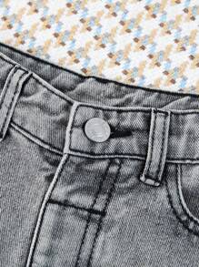 Young Boy Ripped Frayed Bleach Wash Carrot Jeans - Grey - View 3