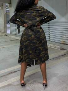 Slaydiva Camo Print Trench Coat - Army Green - View 2