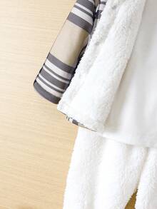 SHEIN 2入組男童休閒學院風暖和厚實絨面料外套和長褲套裝,適用於嬰兒