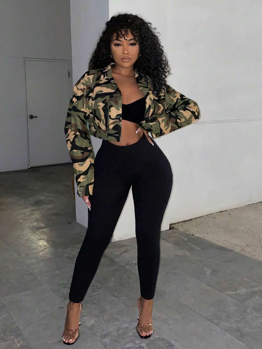 Slaydiva 迷彩印花翻盖口袋短款夹克 - 彩色 - 查看 1