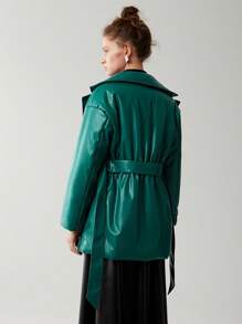 Anewsta 带盖口袋腰带 PU 皮革夹棉大衣