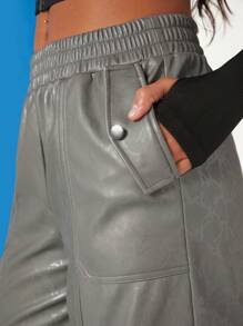 Hauture 女士时尚蛇纹PU结饰下摆工装裤 - 銀色 - 查看 5