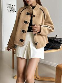 DAZY Tương phản ràng buộc Tay Raglan Duffle Áo Teddy Jackets - Màu Khaki - Xem 3