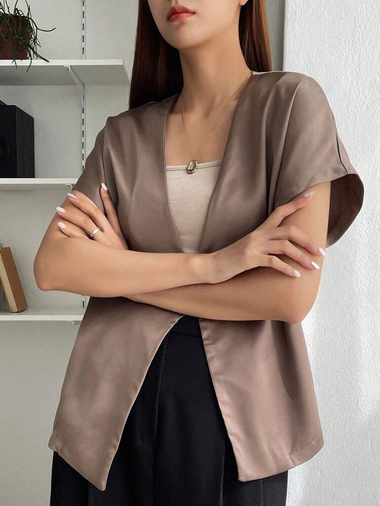 Solid Batwing Sleeve Asymmetrical Hem Satin Blouse