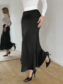 SHEIN Privé Solid Fishtail Hem Skirt - Black and White - View 1