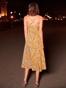 SHEIN Frenchy 花卉圖案&豹紋印花吊帶洋裝 - 黃色 - 查看 6