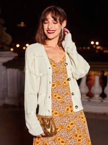 SHEIN Frenchy Mẫu sọc Nút phía trước Áo len Mở - Màu be - Xem 3