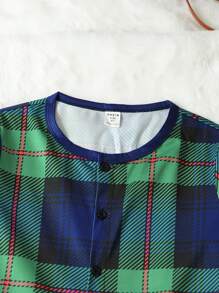 Tween Boys' Checked Home Clothes Pajama - Green - View 4