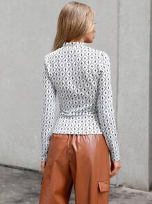 SHEIN Essnce Camiseta con estampado geométrico de cuello alto - Multicolor - Ver 2