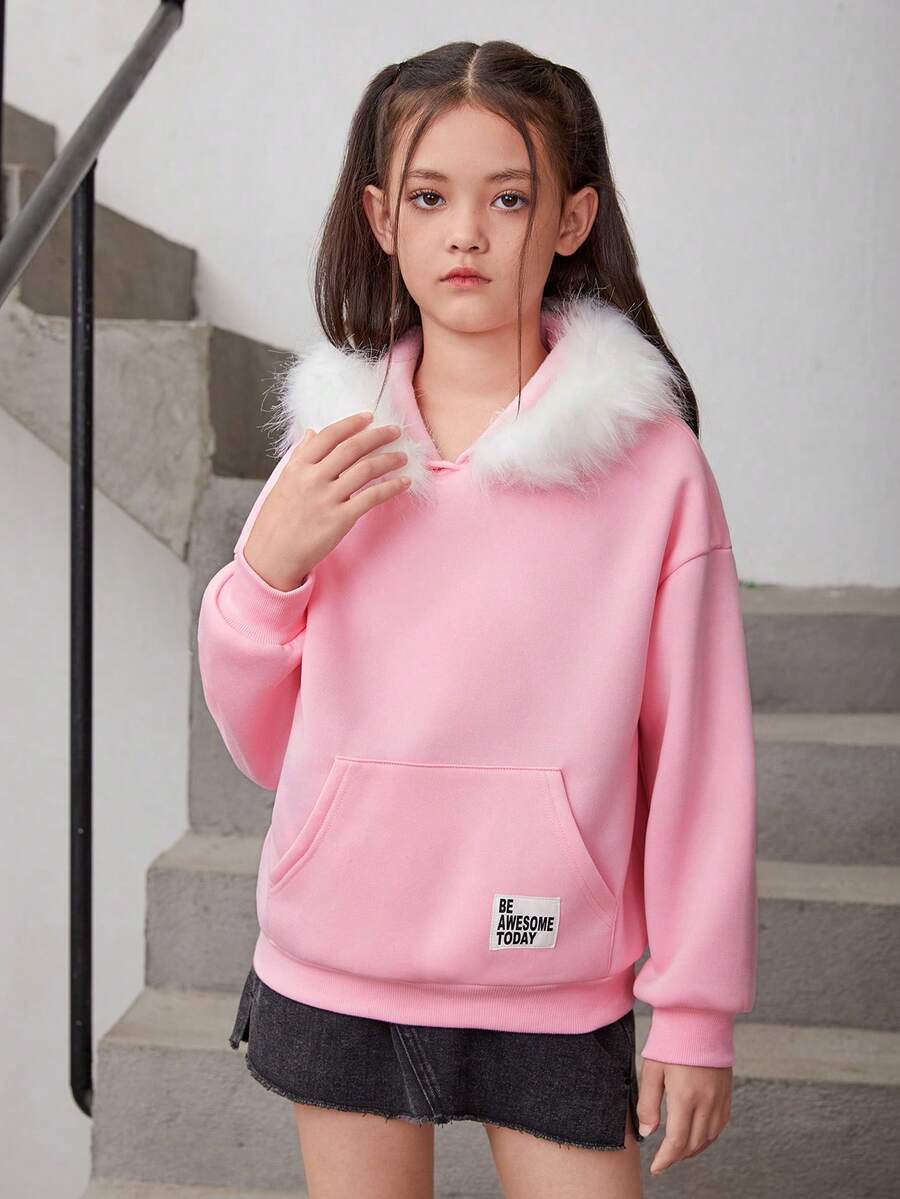 Áo nỉ cho bé gái tuổi teen, có chữ cái thêu, túi kangaroo và viền lông mềm mại. - Hồng - Xem 1