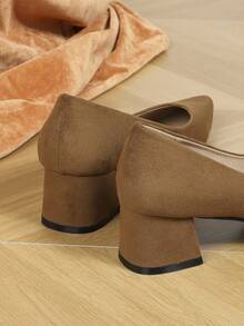 女士棕色單鞋高跟鞋適用於日常通勤穿著 - 棕色 - 查看 4