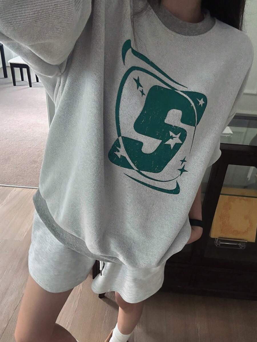 DAZY 字母图案落肩超大套头衫，秋装运动衫 - 灰色 - 查看 1