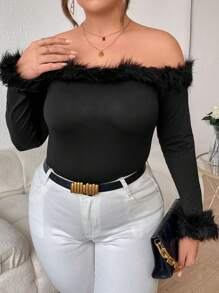 SHEIN Privé Hơn Off Shoulder Trang trí Fuzzy Áo thun - màu đen - Xem 5